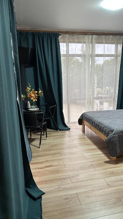 Лилия Hotel Gudauta Ngoại thất bức ảnh